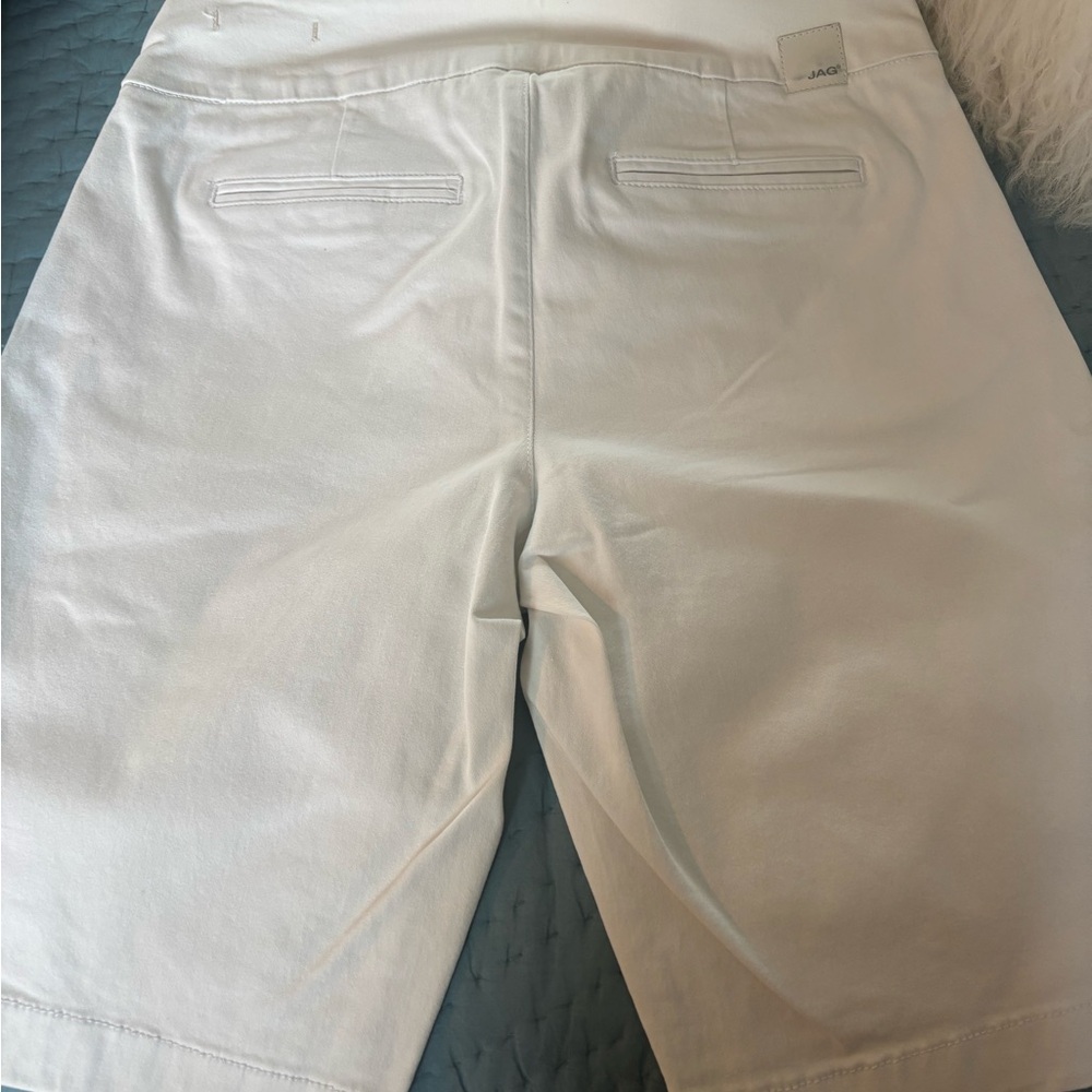 Jag Jeans White Chinos with Decorative Stitching - Picture 2 of 6